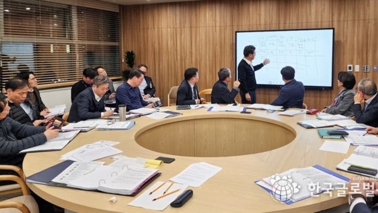 김동연경기도지사," 도정질문,귀담아 듣고 함께 답을 찾겠다."