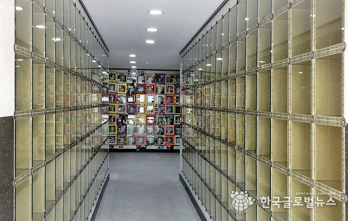 수원도시공사 연화장사업소가 봉안 수요 충족을 위해 추모의 집에 신규 설치한 봉안단 전경. (사진 = 수원도시공사)