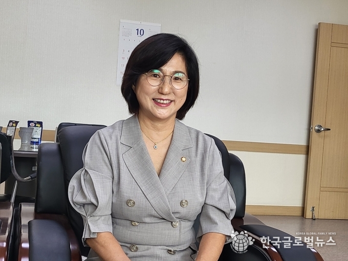 이혜련 시의원 인터뷰 진행중 