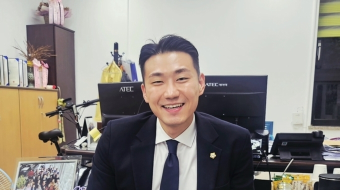 [군포시 특별 인터뷰] 박상현 군포시의회 의원, “청년은 말보다 행동으로, 발로 뛰는 정치해야죠”