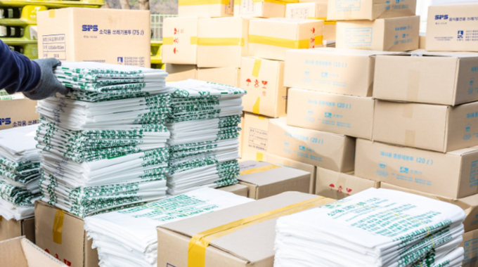 중동 정세 불안으로 인해 종량제봉투 사재기, 지자체마다 수급 문제없다 자제 당부...