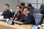 김동연 경기도지사, 삼성전자 평택캠퍼스 찾아 “반도체는 미래먹거리의 중추. 최선 다해 지원할 것”