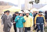 김동연 경기도지사, 서울세종고속도로 사고 현장 도착 “매몰돼 계신 한 분을 구조하는 데 만전을 기하도록 해달라” 지시