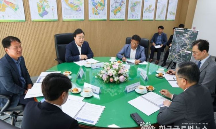 김성제 의왕시장, "공공 복리 증진을 위해 국가적 차원의 정책적 지원 반드시 필요"이한준 LH공사 사장 만나 주요 현안 논의