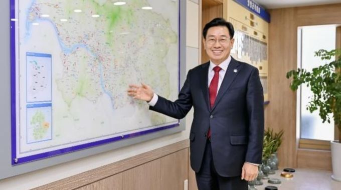 [양평군수 취임3주년 특집 ]전진선 군수,'규제 넘고 미래를 잇다'.변화의 3년 민선 8기, 자연 품고 혁신의 오늘로