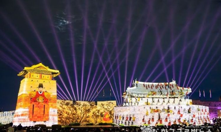 더욱 풍성 했던 2025 수원화성 미디어아트, 관람객 51만여 명 찾았다