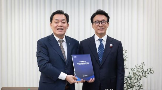 이재준 수원특례시장, 김민석 국무총리에게 수원 군공항 이전·수원경제자유구역 지정 등 현안 정부 지원 건의