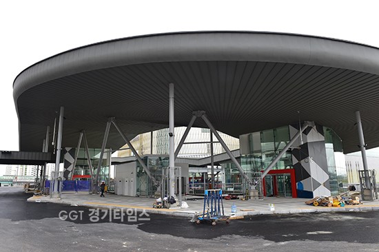 6월 문을 여는 수원역 환승센터 모습 드러내ⓒ경기타임스