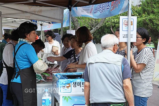 수원시, 수원·화성 상생협력 위한 도·농 직거래 장터ⓒ경기타임스