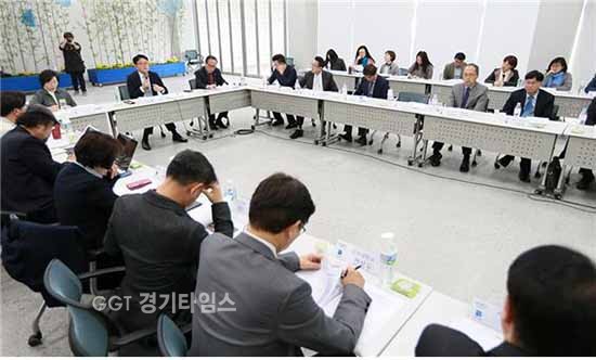 30일 오전 10시 연천군 종면사무소에서 연천 지역 DMZ의 보전과 관리방안을 모색하기 위해 민·관·학이 함께 머리를 맞댄다.ⓒ경기타임스