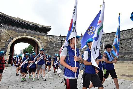 수원시는 초.중.고 12일까지 ‘제14회 정조대왕 능행차길 체험 순례’ 참가자를 모집ⓒ경기타임스