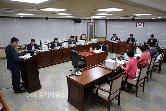 수원시의회 기획경제위원회, 제1회 추경예산안 심사 현장ⓒ경기타임스