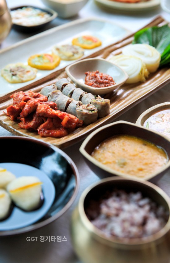음식으로 힐링 주목...경기도내 농가맛집은 어디...용인의 담꽃ⓒ경기타임스