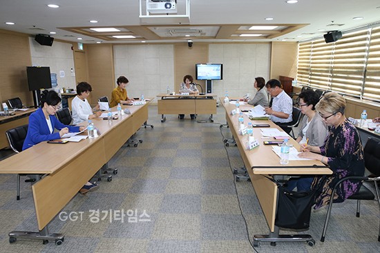 22일 의회 세미나실에서 수원시의회 의원연구단체,수원시 예산 성평등 정책 한자리ⓒ경기타임스