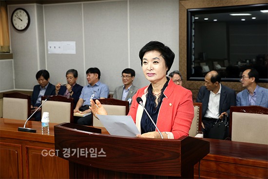 수원시의회 한명숙 의원,‘수원시 장안구민회관 설치 및 운영 조례 일부개정조례안’대표발의ⓒ경기타임스