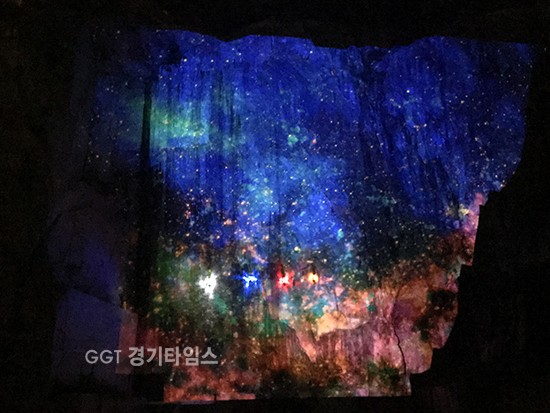 포천아트밸리미디어파사드 공중퍼포먼스’ ⓒ경기타임스