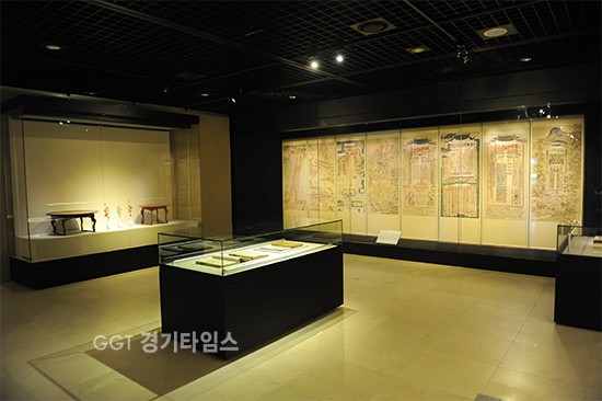 ‘을묘년 정조대왕의 행복한 수원행차’ 전시회장ⓒ경기타임스