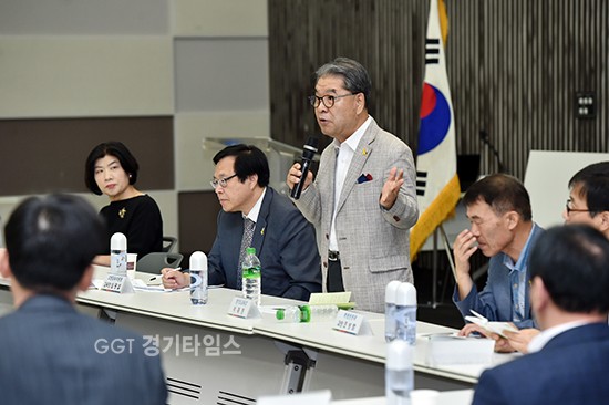 이재정 경기도교육감은 9월 14일 오전 고양 킨텍스, 오후 김포 효원문화센터에서 열린 ‘현장교육협의회 시즌2’에 참석ⓒ경기타임스