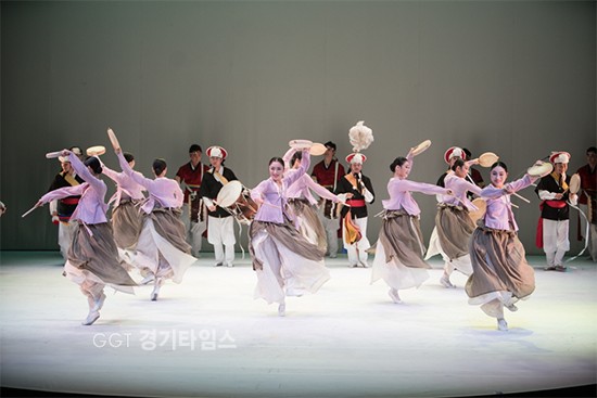 경기도립무용단...농악무ⓒ경기타임스