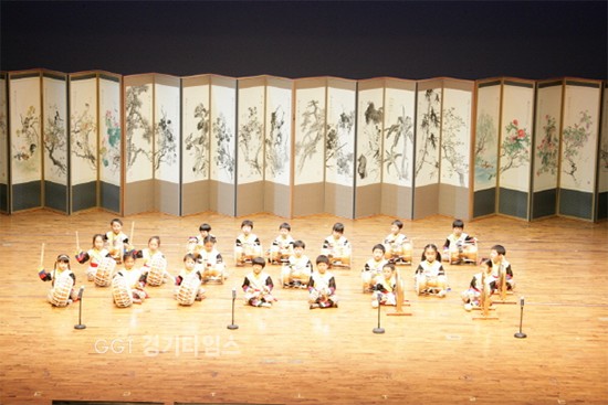 경기도국악당, 전통예술교육강좌 제15회 국악가족음악회...어린이 사물놀이ⓒ경기타임스