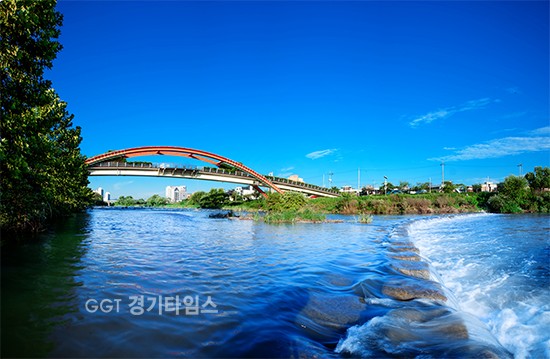 오산천이 살아야 오산시가 산다..새롭게 탄생한 오산천 모습ⓒ경기타임스