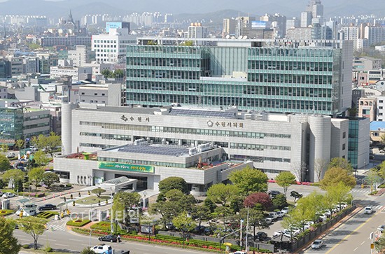 수원시청 전경ⓒ경기타임스