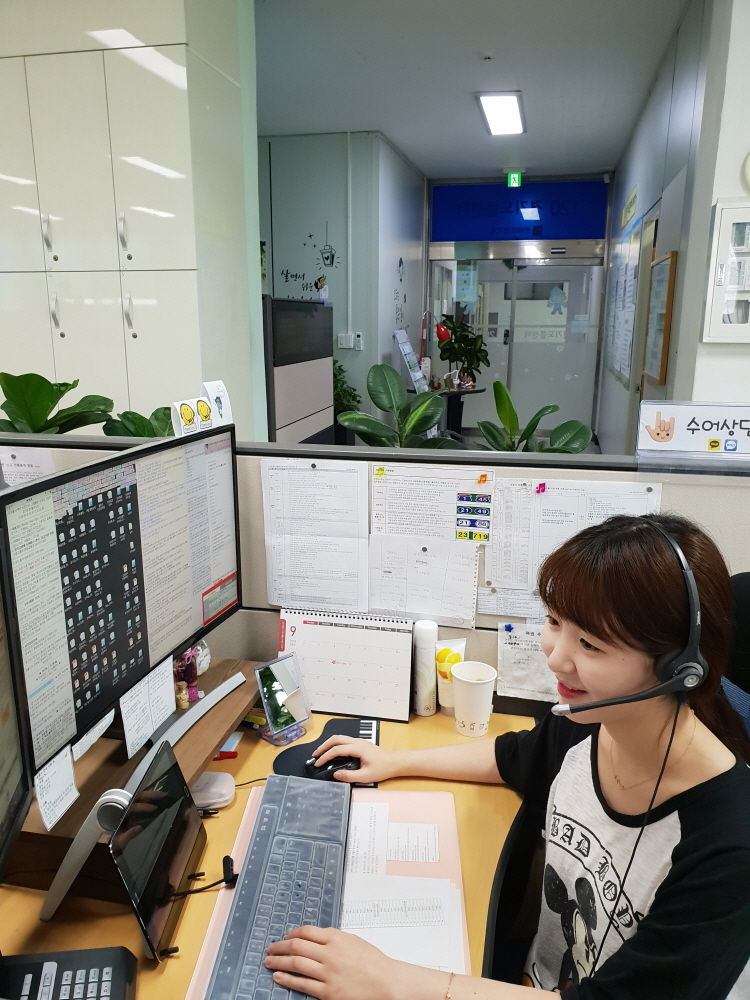경기도 120콜센터상담모습 경기도 120콜센터상담모습