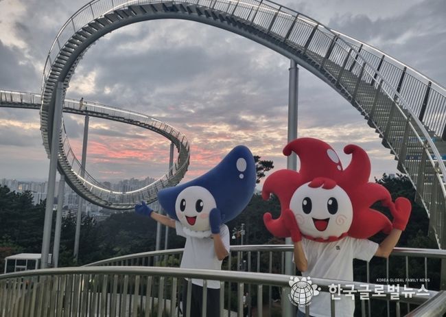 스페이스워크를 찾은 포항시 공식 마스코트 연오세오