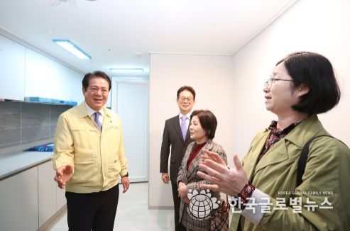 최대호 안양시장, 덕현지구 청년임대주택 공급 전 현장 점검