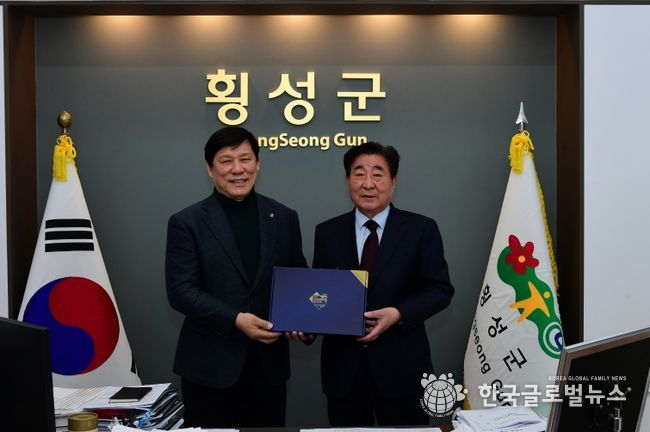 허구연 KBO 총재, 김명기 횡성군수 방문