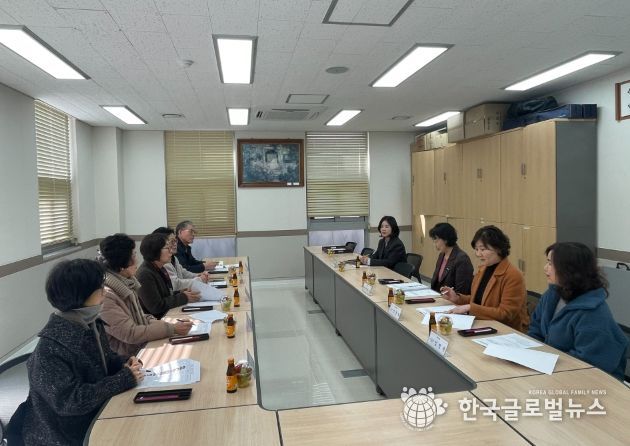 보정동이 지난 26일 동 행정복지센터에서 새내기 통장 멘토링 지원 관련 간담회를 개최했다.