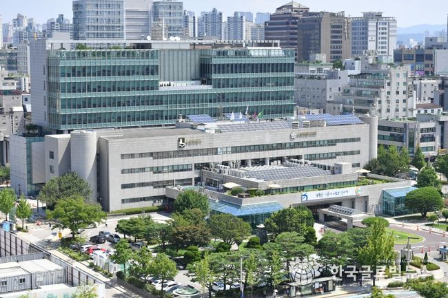 수원시청사