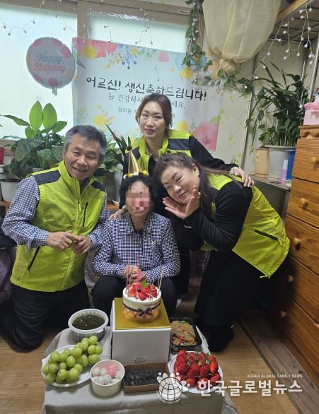 평택시 용이동 지역사회보장협의체, 찾아가는 생신 잔치 마련