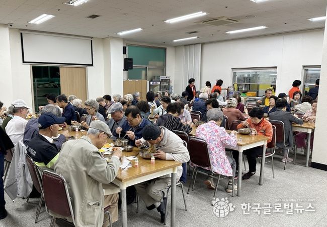 수원시 장안구 조원2동 방위협의회, 조원솔대성당에 짜장 나눔 봉사