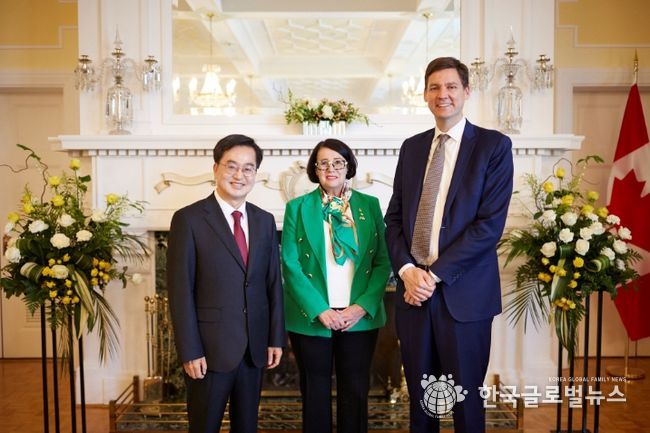BC주 재넷 오스틴 총독, 데이비드 이비 수상 면담