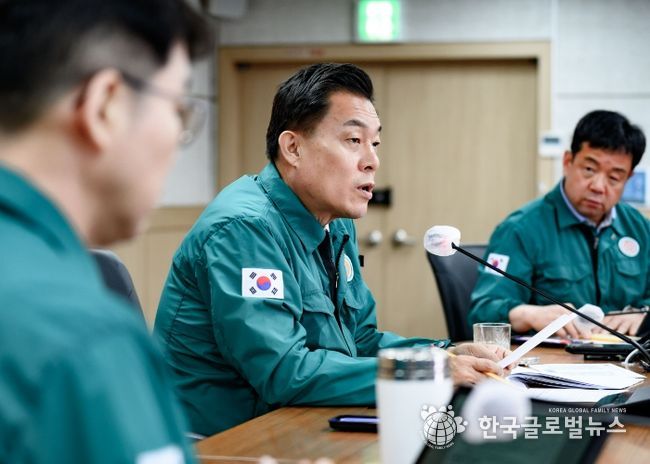 이재준 수원시장이 ‘여름철 자연재난 대니 준비상황보고회’에서 발언하고 있다.