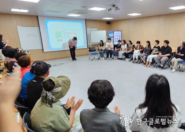 용인특례시가 마련한 '신갈오거리 스마트 도시재생' 프로그램인 '원데이 클래스'에서 주민들의 도시재생사업에 의견을 제시했다.