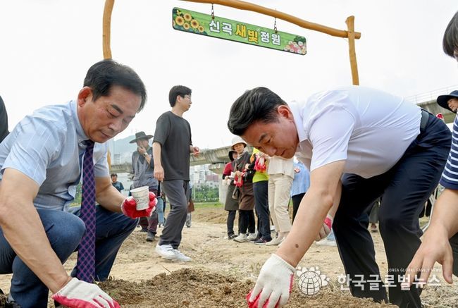 김동근 시장이 7월 12일 신곡새빛정원에서 열린