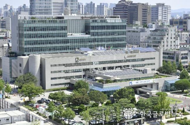 수원시청사 전경