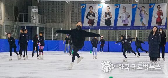 (재)김해문화관광재단 피겨선수단 훈련사진
