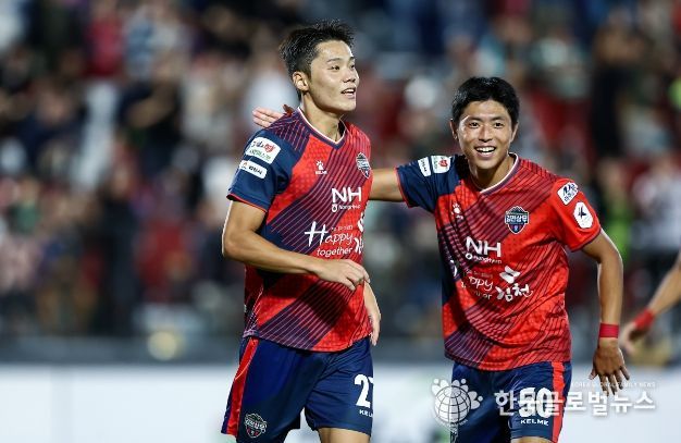 ‘모재현-이동경 연속골’ 김천상무, 광주 꺾고 파이널 라운드 전 마지막 홈경기 승리!