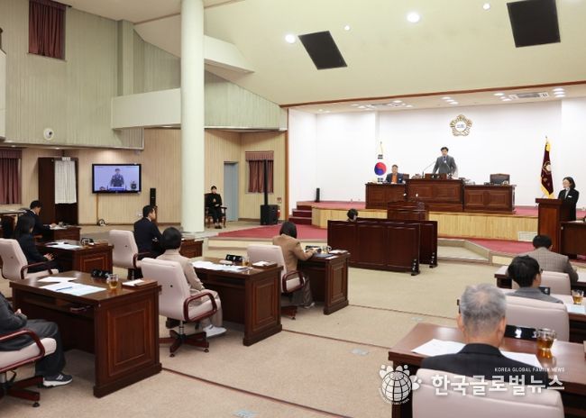 군포시의회는 12월 2일 제278회 정례회를 개회했다.(제1차 본회의 현장)