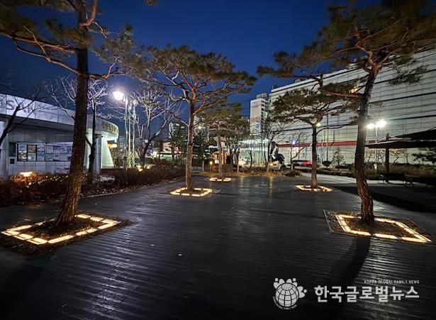 ㈜트리메이트, 오산시 중앙동 행정복지센터에 야간 경관조명 기부