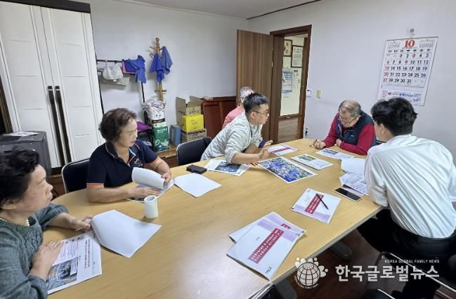 용인특례시는 지난해 7월 주거환경개선사업 정비계획 용역에 착수한 김량장1구역 주민 의견 수렴하기 위해 시범적으로 주민참여단을 운영했다