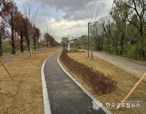 기흥구 생활밀착형 사업 중 탄천 테마가 있는 보행환경 조성