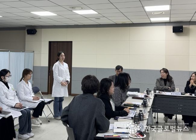 공공보건사업 대학 연계 협력 간담회에 참석한 대학생이 발언하고 있다