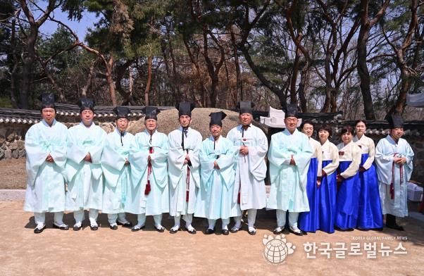 헌관 및 제관 단체사진