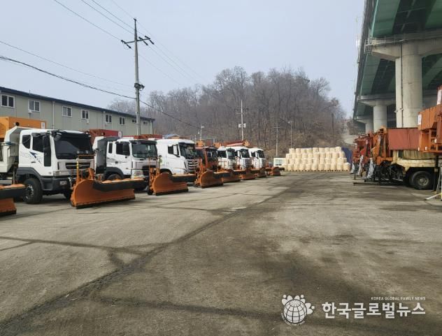 용인특례시는 겨울철 대설에 대비해 선제적 제설 대책을 가동했다
