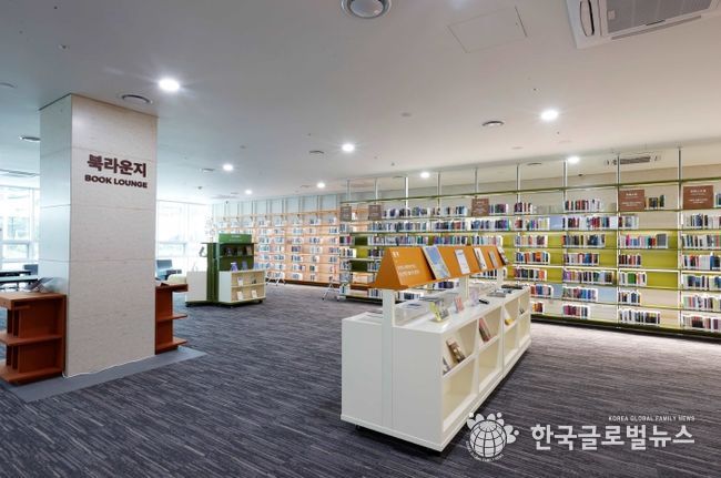1층 북라운지