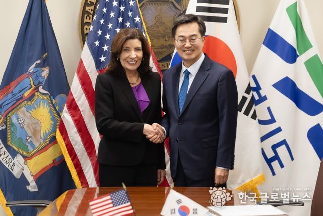 2024년 10월 미국방문시 캐시 호컬 뉴욕주지사와의 면담